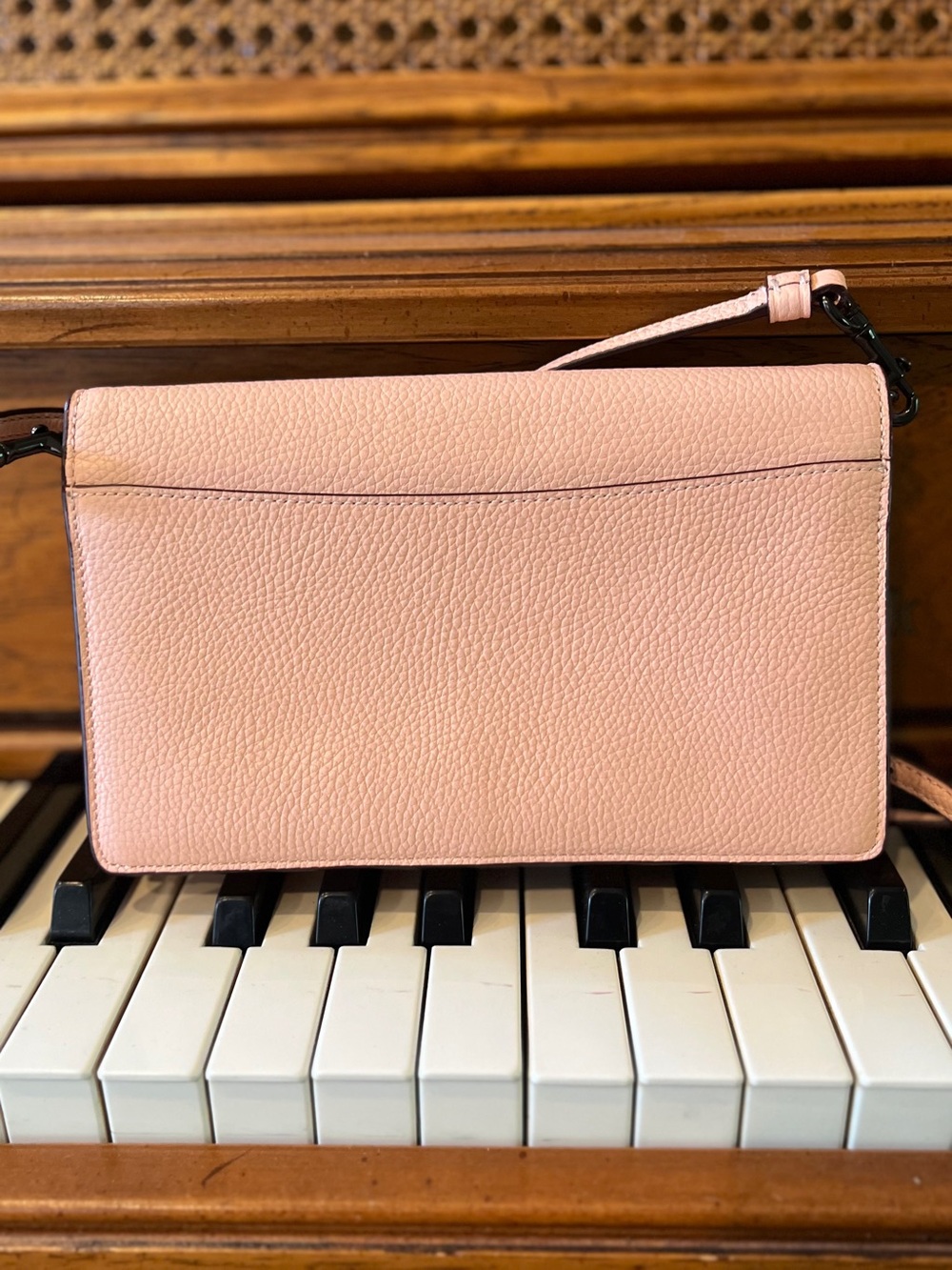 Coach Hayden Foldover Crossbody bag Peach Pebbled Leather Gunmetal Hardware EUC - Picture 3 of 10
